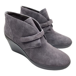 NEW Tsubo Wedge Booties Decari Gray Suede Hook & Loop Ankle Boots Womens 8